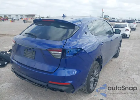 2021 Maserati Levante S Gransport из США, поврежденный, VIN ZN661YUSXMX363676